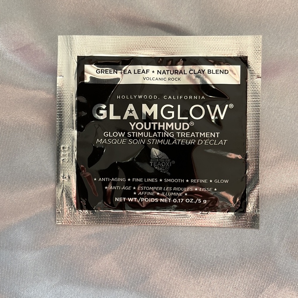 GLAM GLOW 6 piece Mask and Treatment bundle - Picture 10 of 11